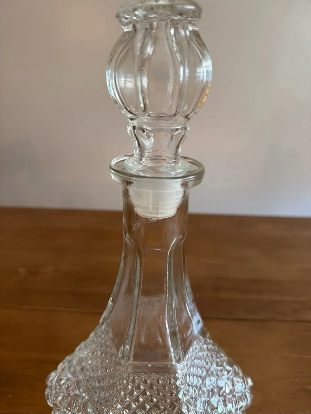 Vintage Clear Cut Glass Decanter with Stopper - Elegant Tabletop Carafe